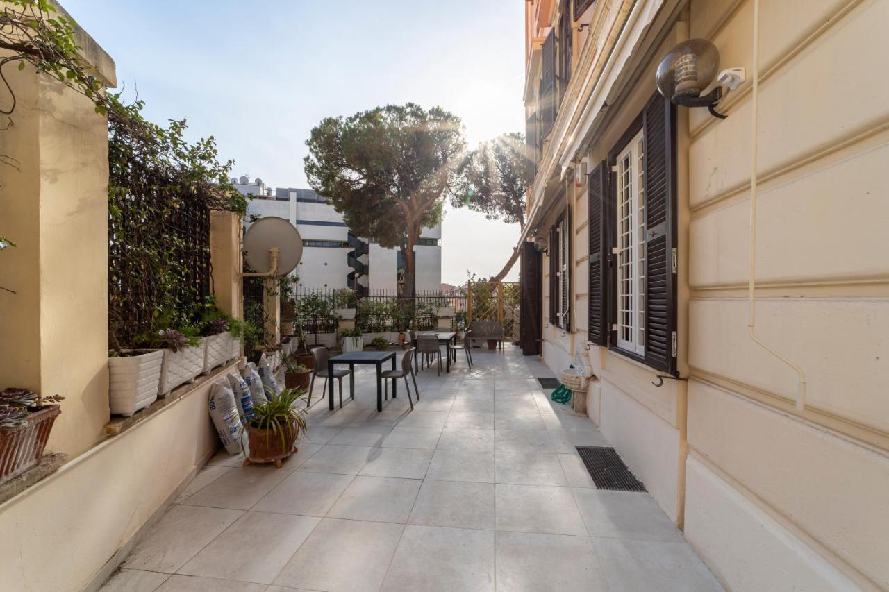 Domus Aurea B&B And Suites Rome Exterior photo